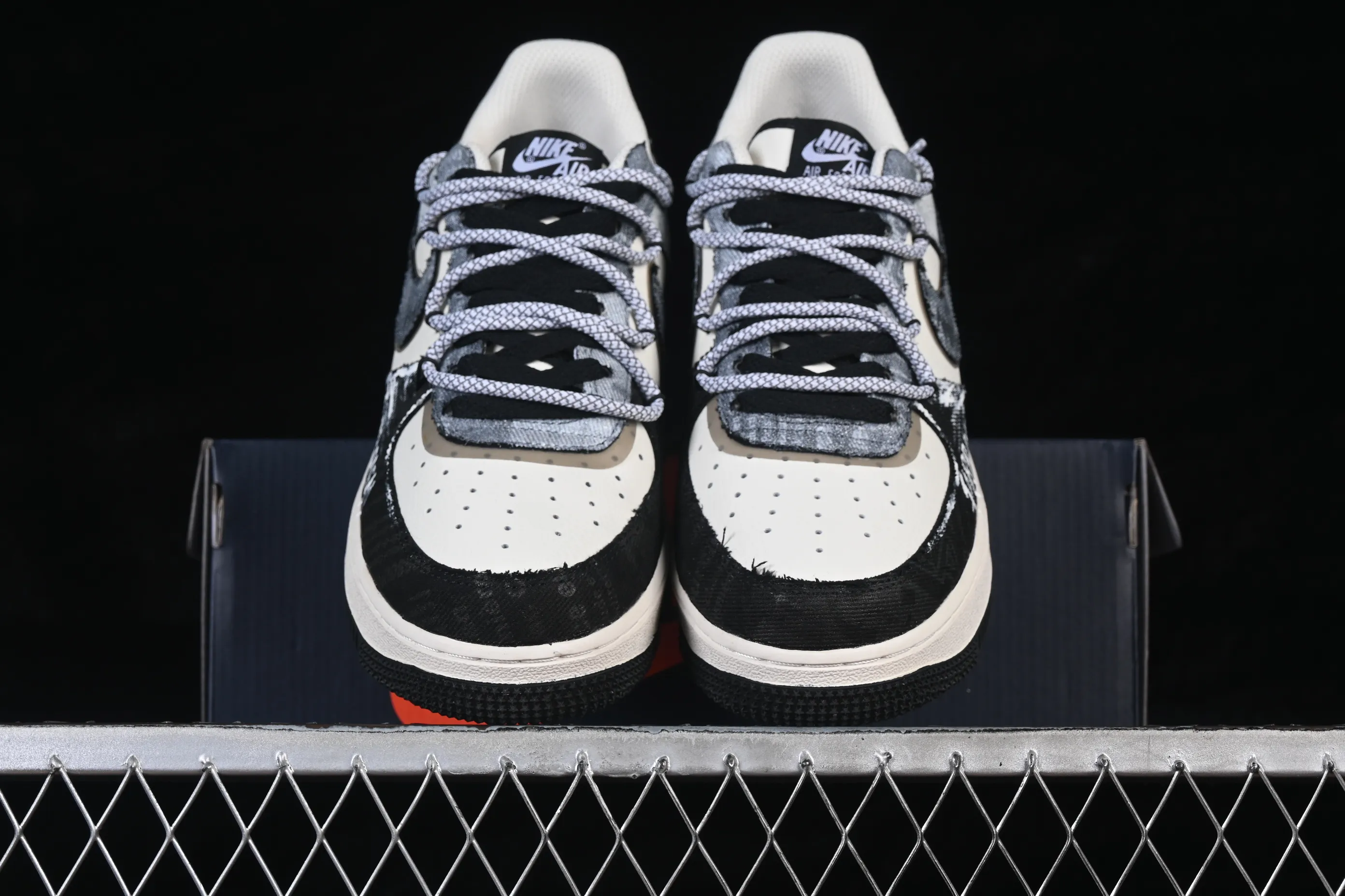 All categories Nk Air Force 1 Air Force series Nk Air Force 1 Low Air Force low-top Nike Air Force 1'07 Low "Dark Gothic Graffiti" Hand-painted graffiti Dark graffiti Air Force 1 low-top casual sneakers FB0607-110